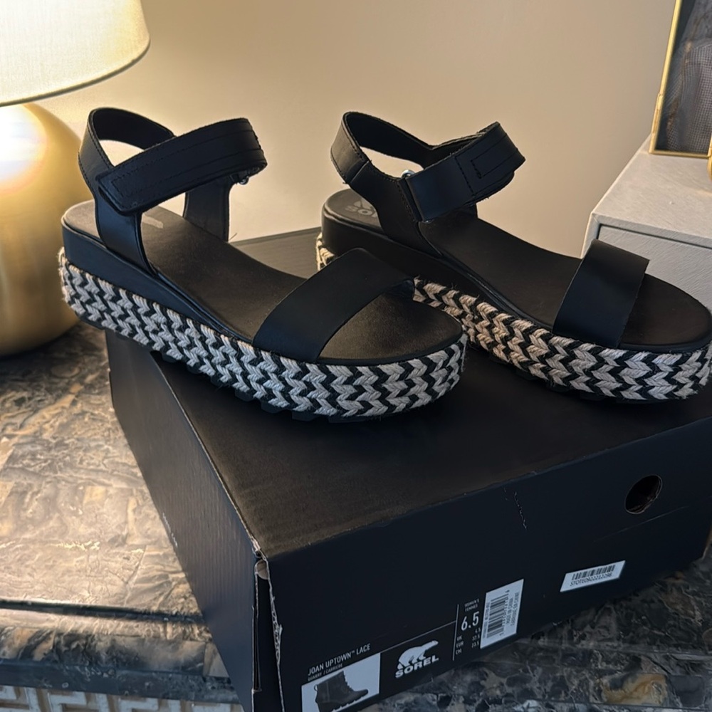 Sorel Cameron Flatform sandal